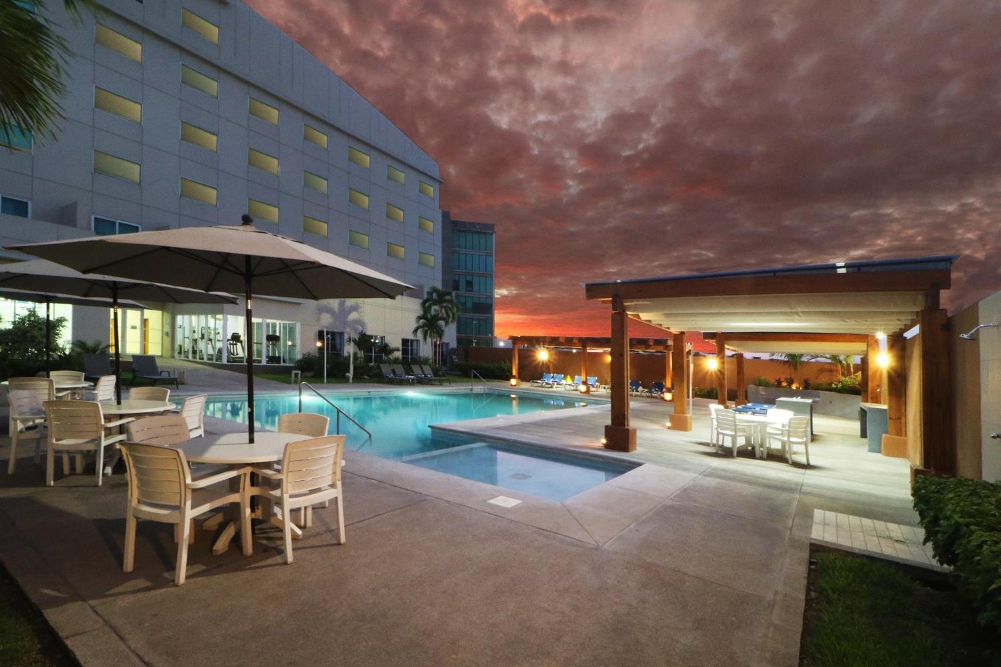 Holiday Inn Express Manzanillo By Ihg Extérieur photo